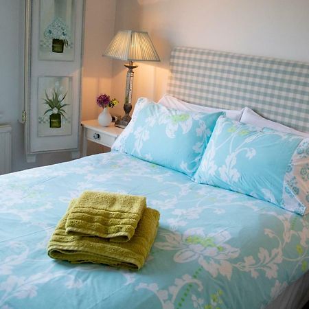 The Hollies Bed And Breakfast Uppingham Esterno foto
