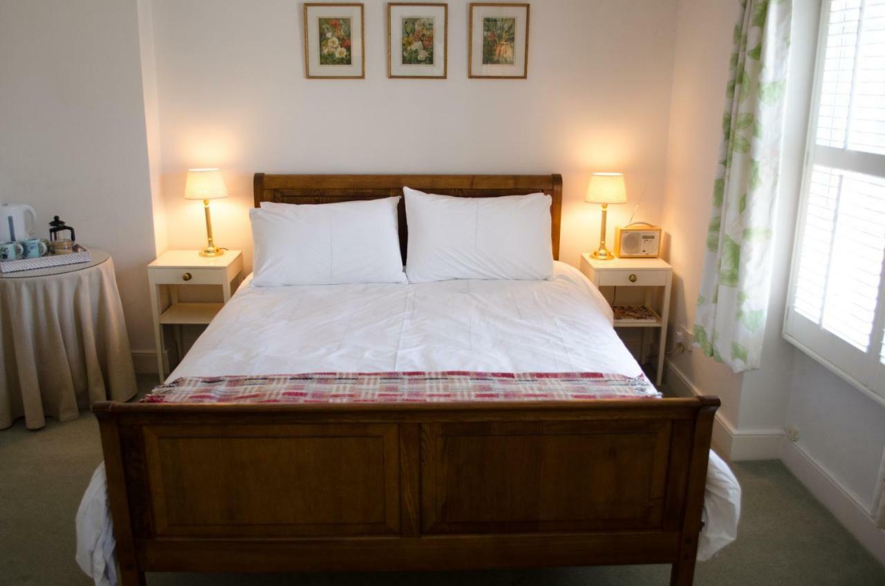 The Hollies Bed And Breakfast Uppingham Esterno foto