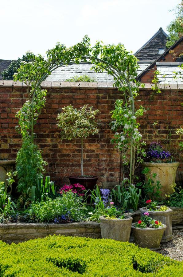 The Hollies Bed And Breakfast Uppingham Esterno foto